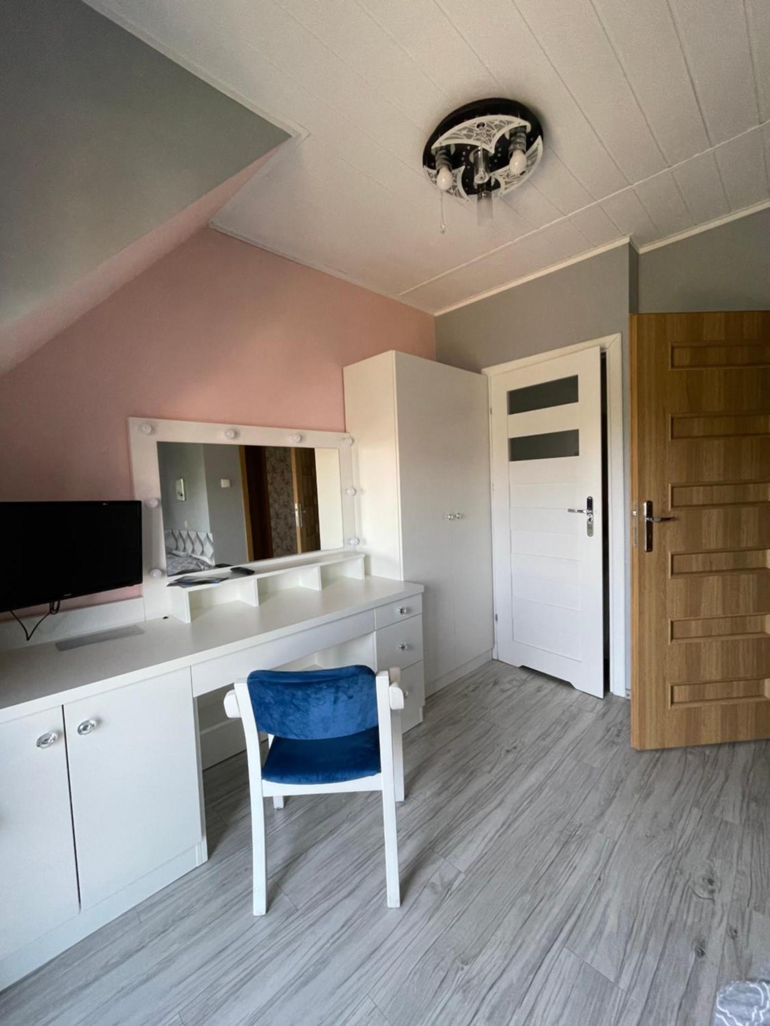 Sewana Pokoje Goscinne I Domki Letniskowe Mikołajki Luaran gambar